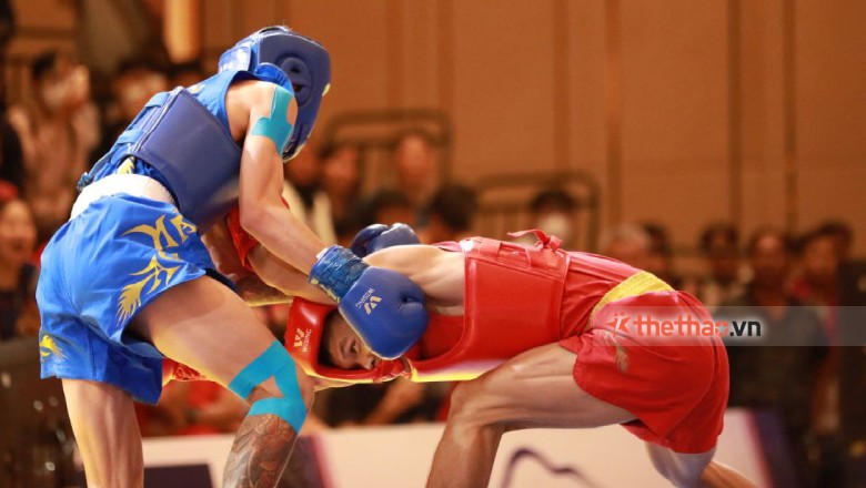 Á quân LION Championship hạ knock out võ sĩ Campuchia ở bán kết SEA Games 32 - Ảnh 1