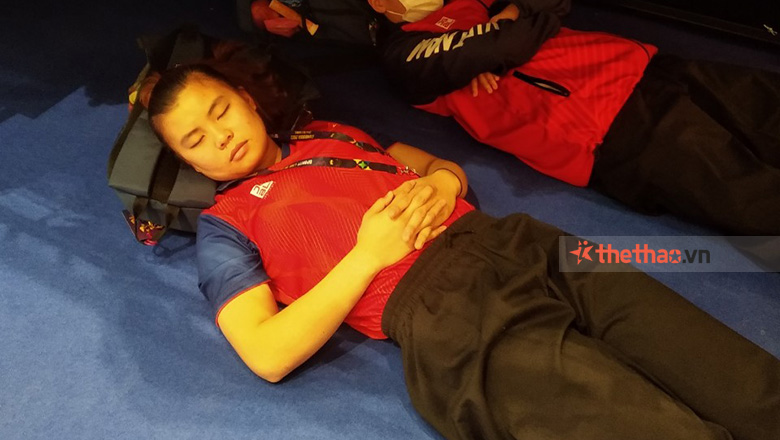 Thu Nghĩa ngủ ở nhà thi đấu trước khi giành HCV Silat SEA Games - Ảnh 1