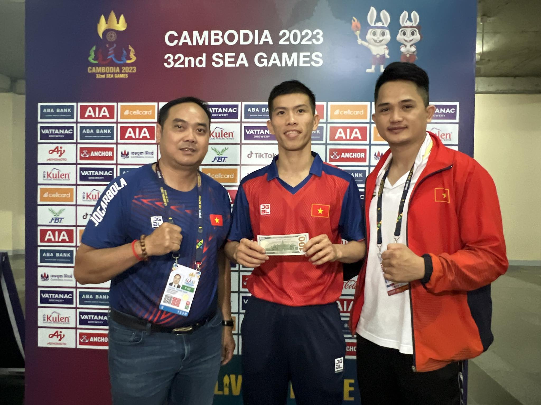 Văn Tuấn, Quang Huy thành cựu vô địch Kickboxing SEA Games sau khi phải đấu 2 trận 1 ngày - Ảnh 5