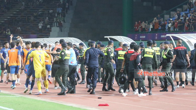 LĐBĐ Thái Lan đưa ra lời xin lỗi chính thức cho vụ ẩu đả ở chung kết SEA Games 32 - Ảnh 1