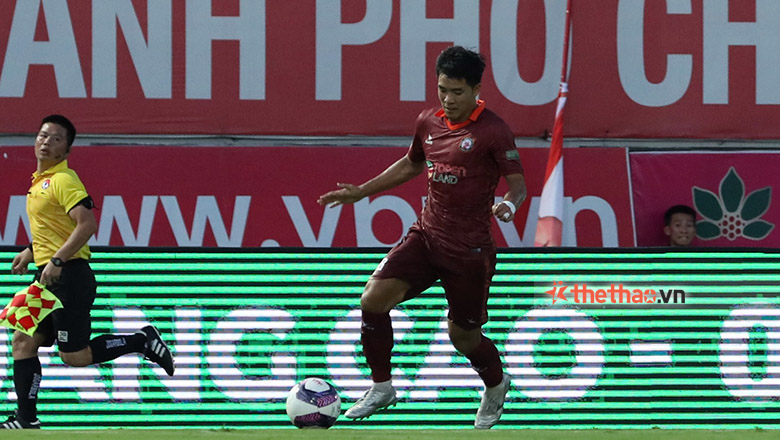 Hà Đức Chinh lần đầu ghi bàn ở V.League sau 2 năm - Ảnh 1