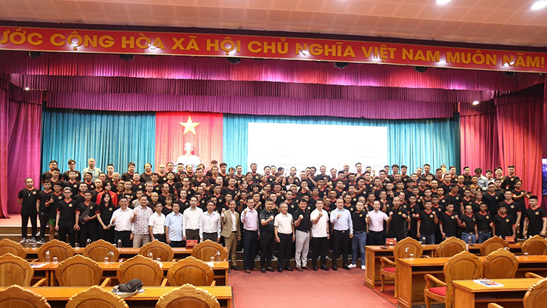 15 trọng tài MMA Việt Nam vẫn đến Đà Nẵng dù lớp tập huấn bị hủy - Ảnh 1