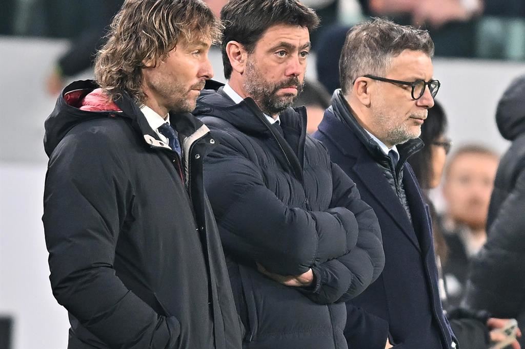Juventus bị trừ 10 điểm, gần tiêu tan hy vọng dự Cúp C1 châu Âu - Ảnh 2