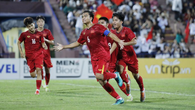 Vừa hạ cựu vương châu Á, U17 Việt Nam tiếp tục thắng tưng bừng trên đất Nhật Bản - Ảnh 2