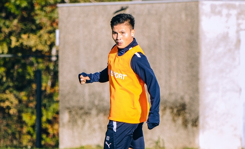 Quang Hải chia tay Pau FC: Đi thật xa để trở về - Ảnh 1