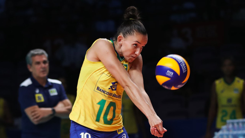 Đội tuyển bóng chuyền nữ Brazil 'quay xe', rút 2 siêu sao ngay trước giờ vào trận ở Volleyball Nations League 2023 - Ảnh 1