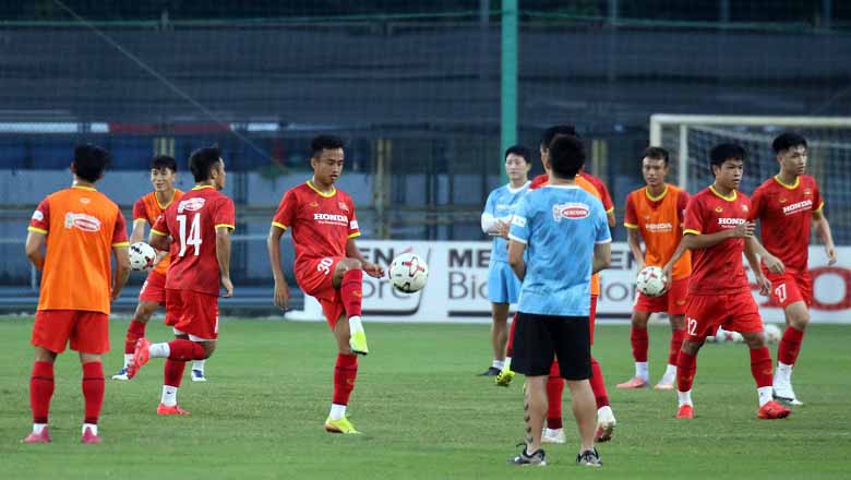 U23 Việt Nam thua trắng CAHN trong ngày vắng HLV Troussier - Ảnh 2