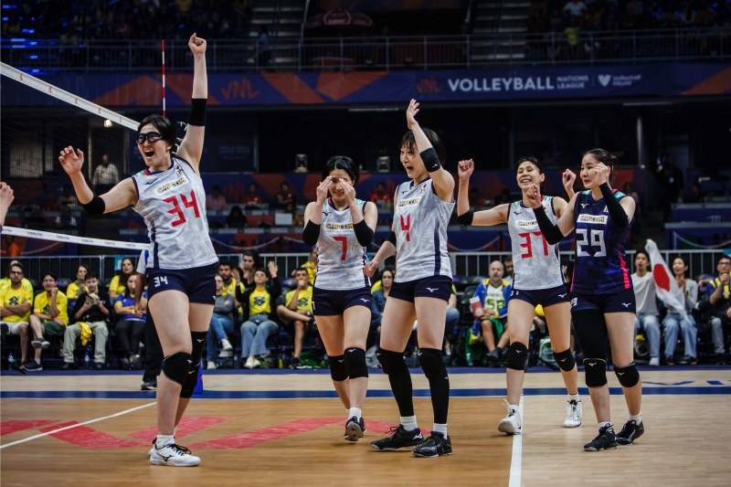 Tuyển bóng chuyền nữ Nhật Bản quật ngã đương kim HCV Olympic ở Volleyball Nations League 2023 - Ảnh 1