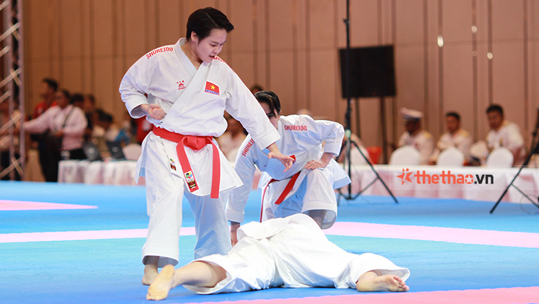 Hà Nội đứng nhất toàn đoàn giải Karate trẻ quốc gia - Ảnh 1