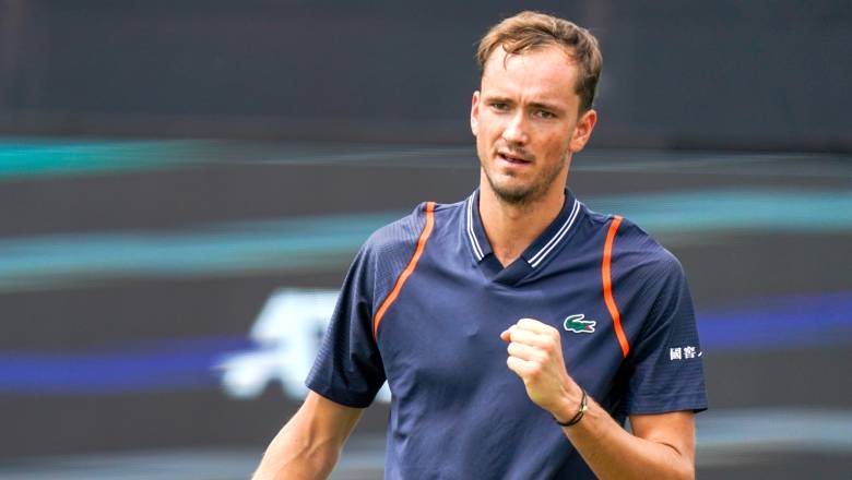 Kết quả tennis hôm nay 20/6: Tsitsipas và Medvedev vào vòng 2 Halle Open - Ảnh 1