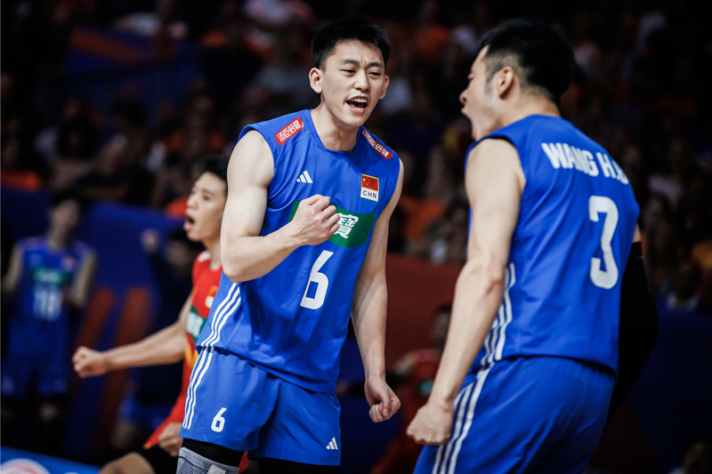 Tuyển bóng chuyền nam Trung Quốc thua đậm, tụt xuống cuối bảng xếp hạng Volleyball Nations League 2023 - Ảnh 1