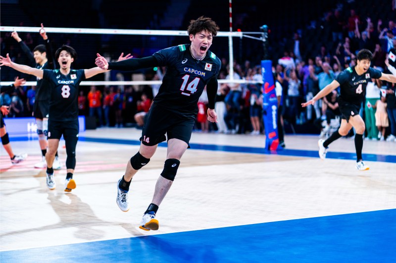 Tuyển bóng chuyền nam Nhật Bản quật ngã Brazil, tiếp tục bất bại ở Volleyball Nations League 2023 - Ảnh 1