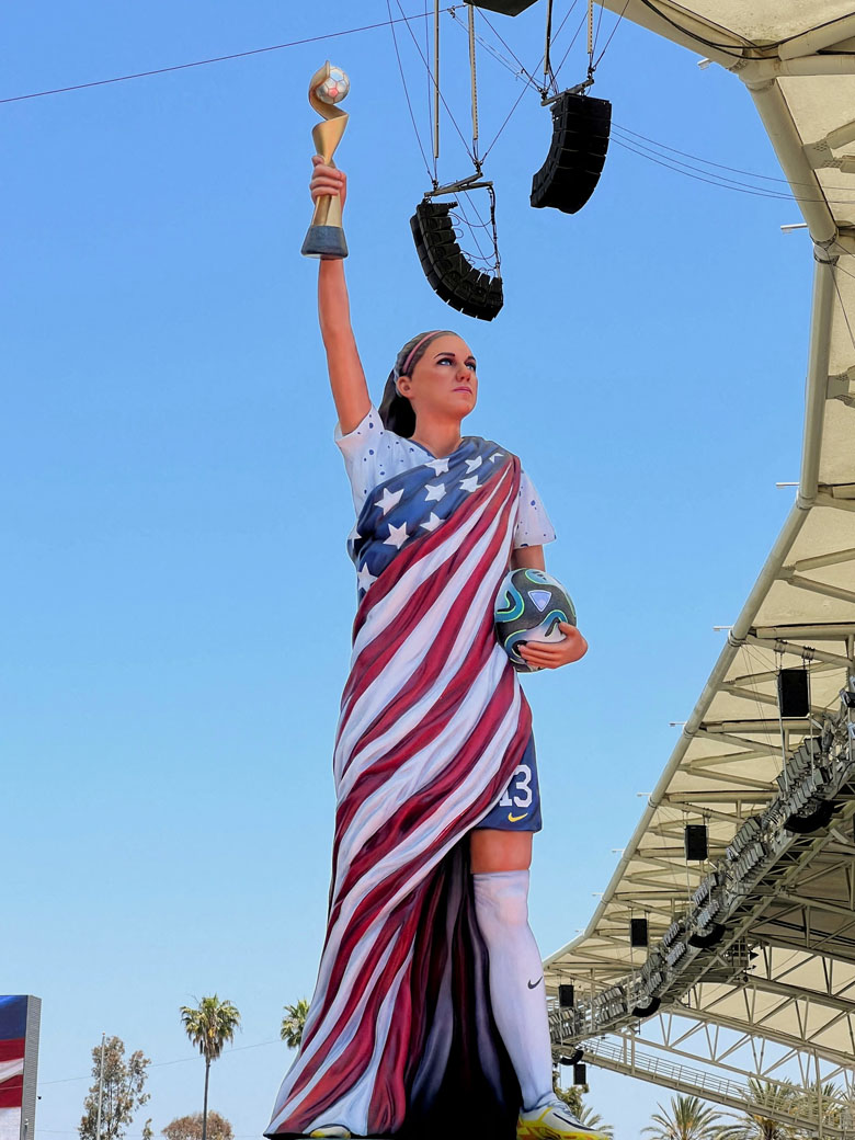 Thủ quân tuyển Mỹ được dựng tượng trước thềm World Cup nữ 2023 - Ảnh 1
