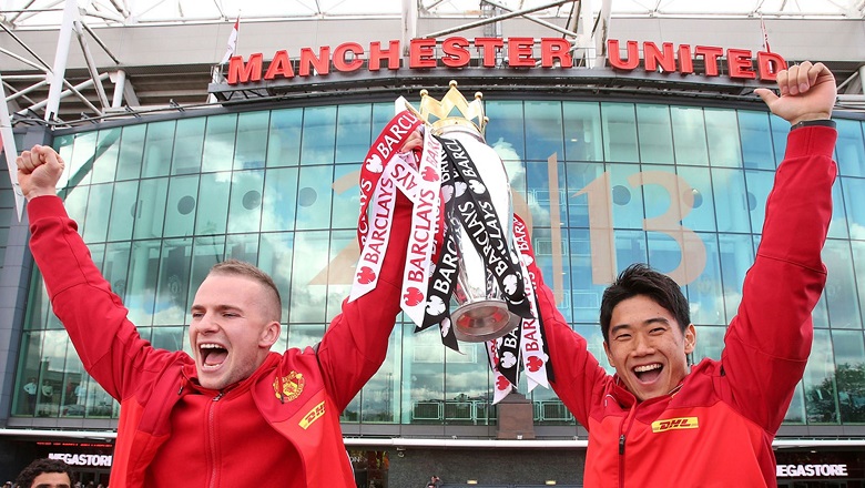 Cựu tiền vệ MU Tom Cleverley giải nghệ ở tuổi 33 - Ảnh 1