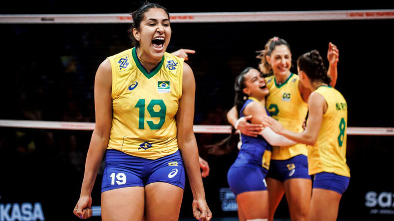 Tuyển bóng chuyền nữ Brazil triệu tập gấp 'người hùng' để đấu Trung Quốc ở tứ kết Volleyball Nations League 2023 - Ảnh 1