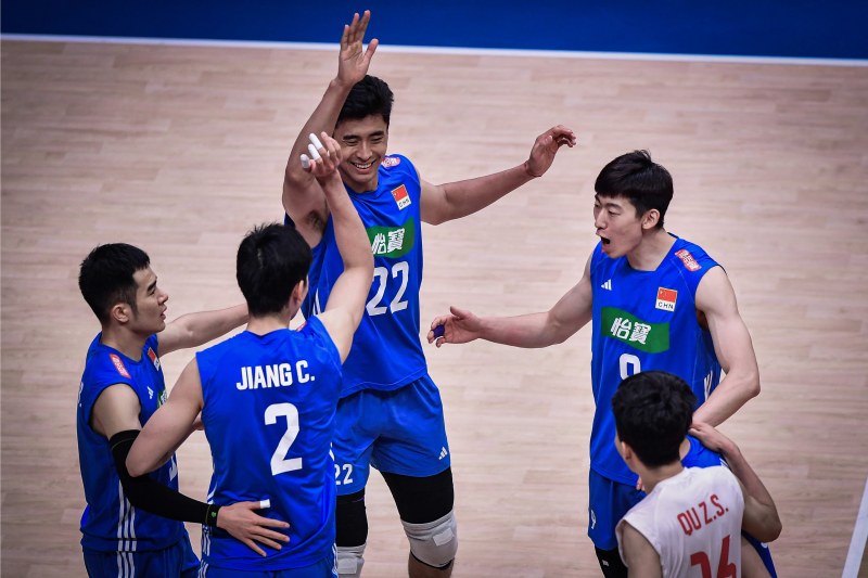 Tuyển bóng chuyền nam Trung Quốc tiếp tục thua, chắc suất rớt hạng ở Volleyball Nations League 2023 - Ảnh 1