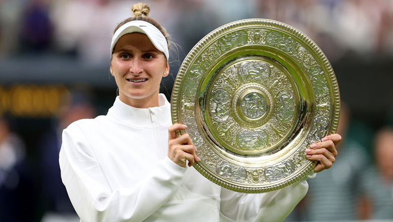 Tay vợt không được xếp hạng hạt giống Vondrousova vô địch Wimbledon 2023 - Ảnh 2