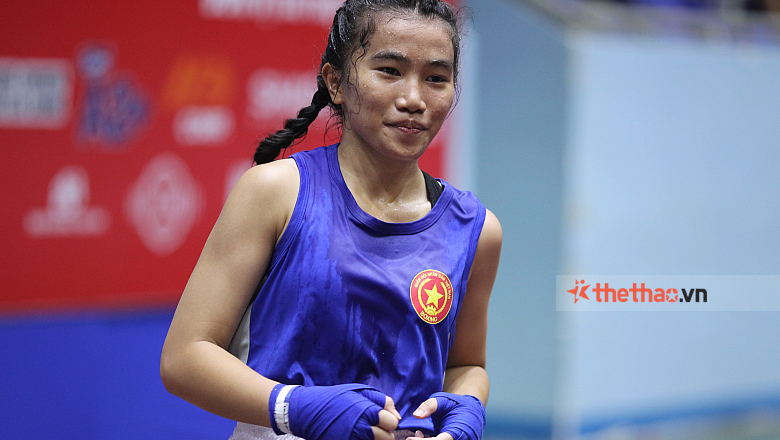 Nữ võ sĩ Quân Đội liên tiếp thắng sớm ở giải Boxing trẻ toàn quốc - Ảnh 1