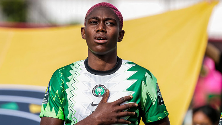 Cầu thủ Nigieria bị liên đoàn nợ lương 2 năm nhưng vẫn nín nhịn ra sân thi đấu - Ảnh 1