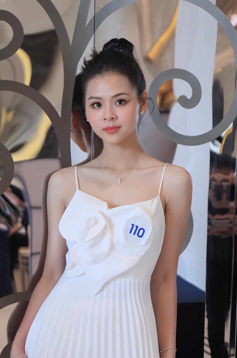 Hoa khôi bóng chuyền gây sốt trước giờ 'G' Miss World Vietnam vì quá đẹp - Ảnh 8