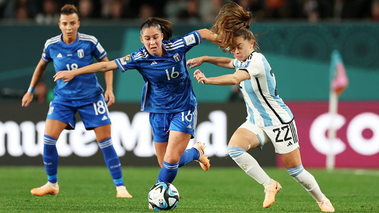 ‘Tiểu Messi’ ra mắt World Cup nữ ở tuổi 16  - Ảnh 2