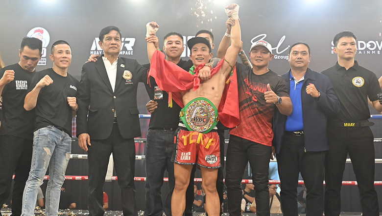 Trương Cao Minh Phát ép 8kg để giành đai WBC Muay - Ảnh 1