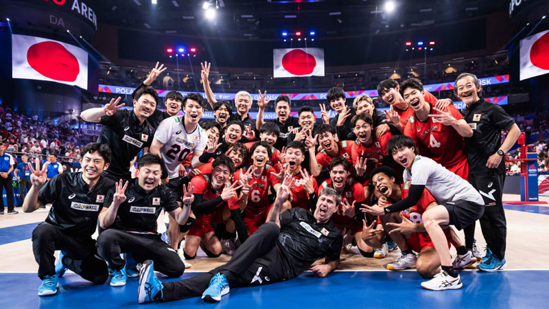 Tuyển bóng chuyền nam Nhật Bản lọt Top 5 thế giới, làm nên lịch sử cho châu Á sau Volleyball Nations League 2023 - Ảnh 1
