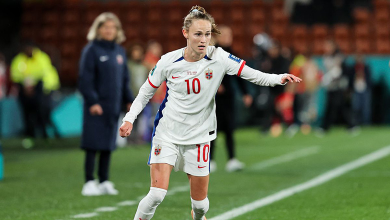 Ngôi sao ĐT nữ Na Uy xin lỗi vì chỉ trích HLV trưởng ở World Cup nữ 2023 - Ảnh 1