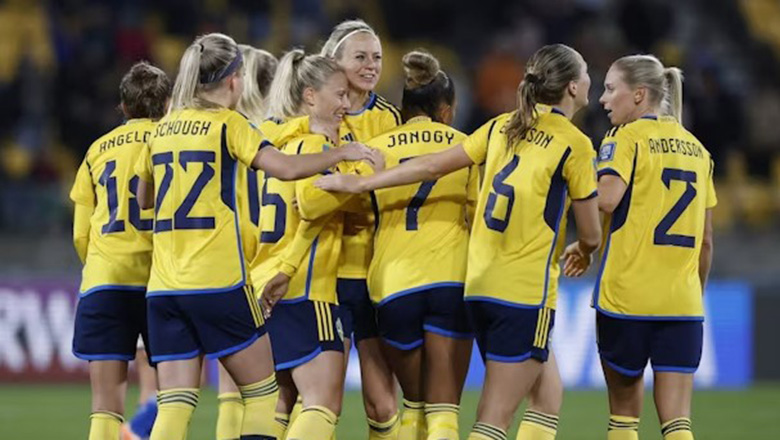 Cựu tiền đạo Chelsea thừa nhận dứt điểm kém cả sao nữ tuyển Thụy Điển - Ảnh 1
