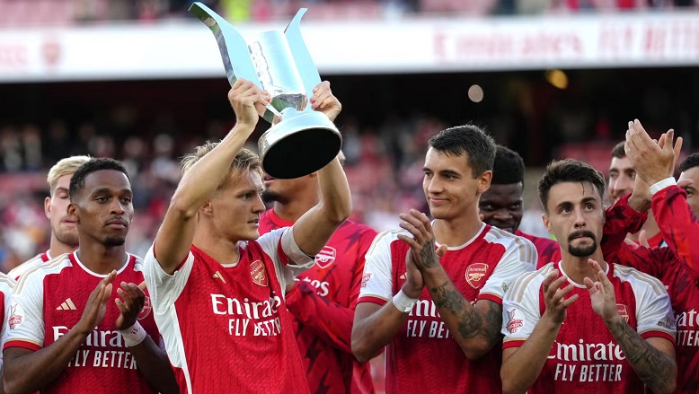 Arsenal giành danh hiệu đầu tiên ở mùa giải mới - Ảnh 2