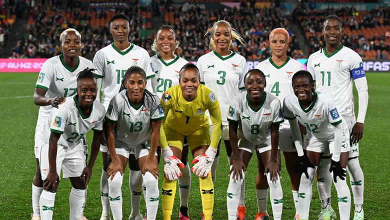 HLV ĐT nữ Zambia bị FIFA điều tra vì… xoa bóp ‘vòng 1’ học trò - Ảnh 4