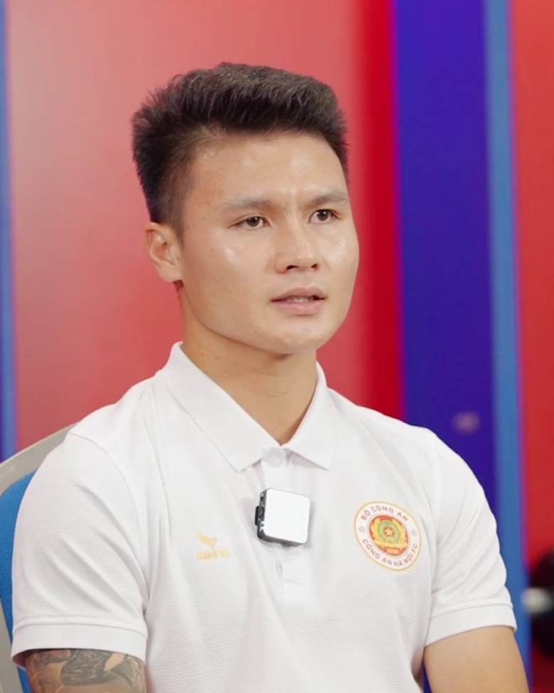 Quang Hải: 'Tôi sẽ thi đấu vì màu cờ sắc áo của CLB CAHN' - Ảnh 1