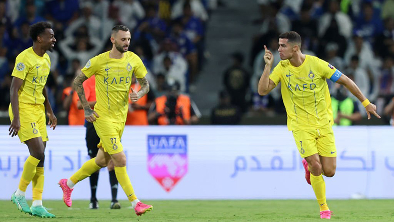 Ronaldo ghi 2 bàn giúp Al Nassr vô địch Cúp C1 Arab - Ảnh 3