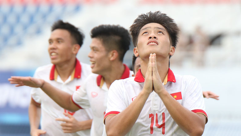 Kết quả bóng đá U23 Việt Nam vs U23 Malaysia: Đẳng cấp nhà đương kim vô địch - Ảnh 1