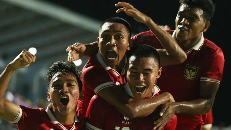 U23 Indonesia chỉ có 16 cầu thủ lành lặn khi ‘hủy diệt’ Thái Lan - Ảnh 1