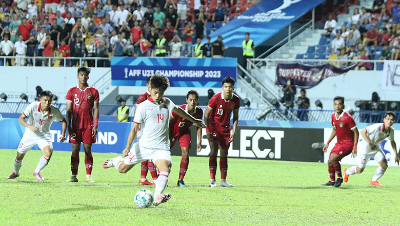 Kết quả bóng đá U23 Việt Nam vs U23 Indonesia: Người hùng hóa tội đồ, chức vô địch cảm xúc - Ảnh 3