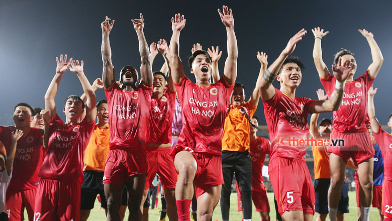Quang Hải: 'Vô địch V.League lần này rất mới lạ' - Ảnh 1