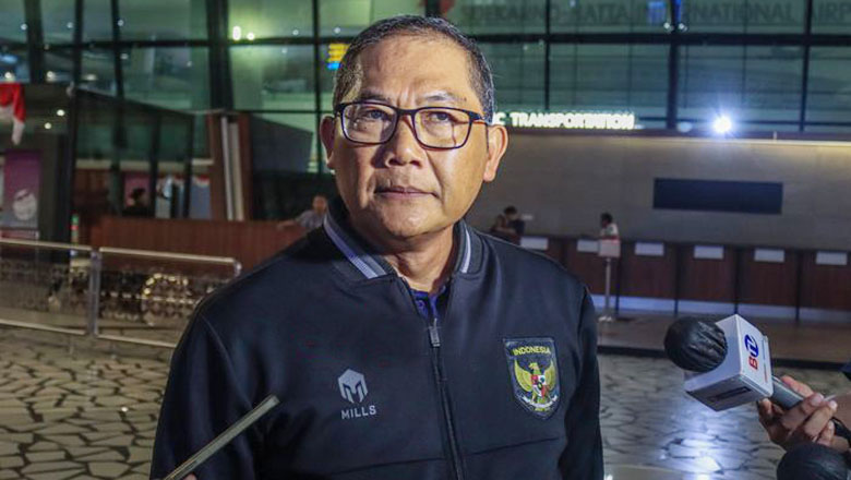 Trưởng đoàn bóng đá Indonesia dọa bỏ AFF sau vụ Hồng Phúc chơi cùi trỏ - Ảnh 1