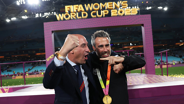 HLV vô địch World Cup cùng ĐT nữ Tây Ban Nha sắp 'bay ghế' vì về phe chủ tịch Rubiales - Ảnh 1