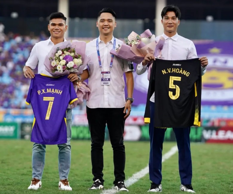 Sự ra đi của Văn Kiên, Việt Anh, Văn Công và Thành Lương buộc BLĐ Hà Nội FC phải chiêu mộ Xuân Mạnh, Văn Hoàng và Văn Nam.