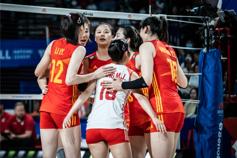 Tuyển bóng chuyền nữ Trung Quốc vượt khó trước đối thủ yếu ở vòng loại Olympic Paris - Ảnh 1