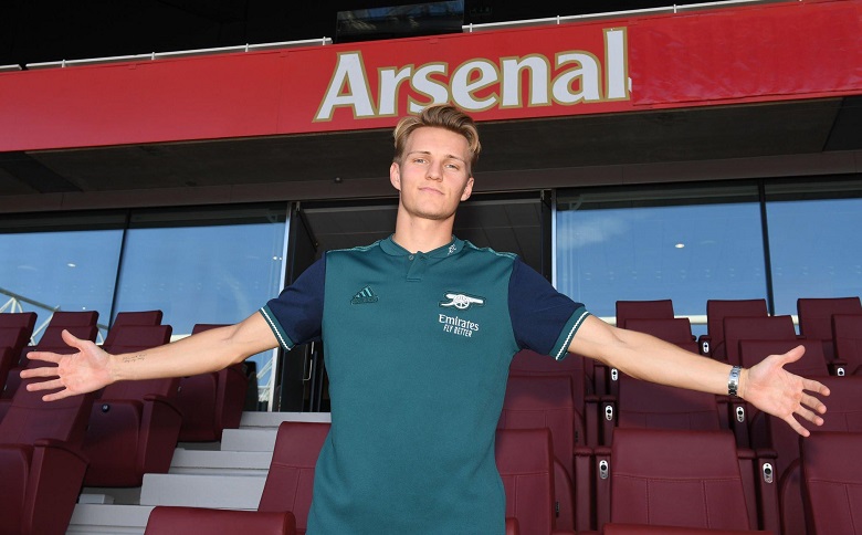 Đội trưởng Arsenal chính thức ký hợp đồng mới, nhận lương cao nhất CLB - Ảnh 1