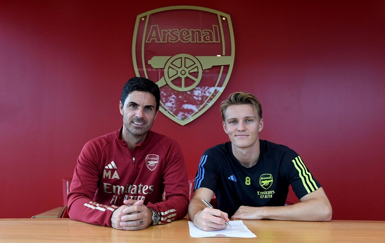 Đội trưởng Arsenal chính thức ký hợp đồng mới, nhận lương cao nhất CLB - Ảnh 2