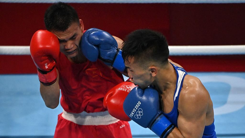 Boxing ASIAD 19: Nguyễn Văn Đương thua nhà vô địch thế giới, dừng bước ở vòng 1/8 - Ảnh 1