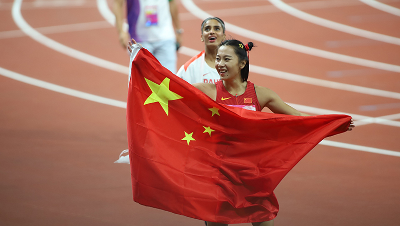 Trung Quốc ẵm trọn ẵm trọn HCV 100m nam nữ, thần đồng 17 tuổi Thái Lan phá kỷ lục giành HCB - Ảnh 2