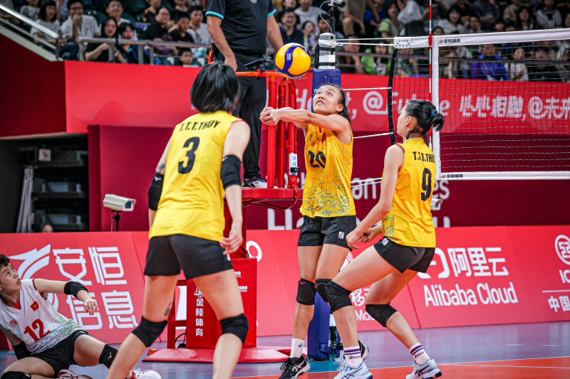 Tuyển bóng chuyền nữ Việt Nam lập set thắng kỷ lục ở ASIAD 19 - Ảnh 1