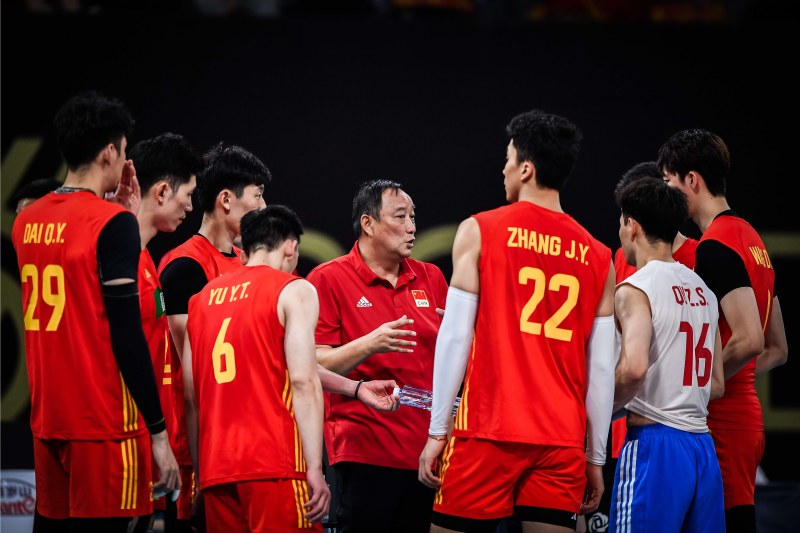 Tuyển bóng chuyền nam Trung Quốc tiếp tục thua trắng ở Vòng loại Olympic Paris 2024 - Ảnh 1