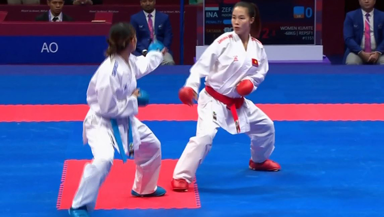 Đinh Thị Hương thắng võ sĩ Indonesia, giành HCĐ Karate ASIAD 19 - Ảnh 1