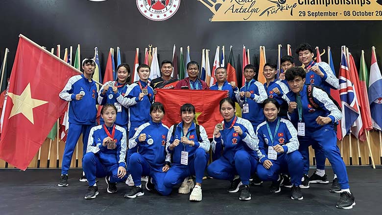 Tuyển Muay Việt Nam giành 2 HCV tại giải vô địch trẻ thế giới - Ảnh 1