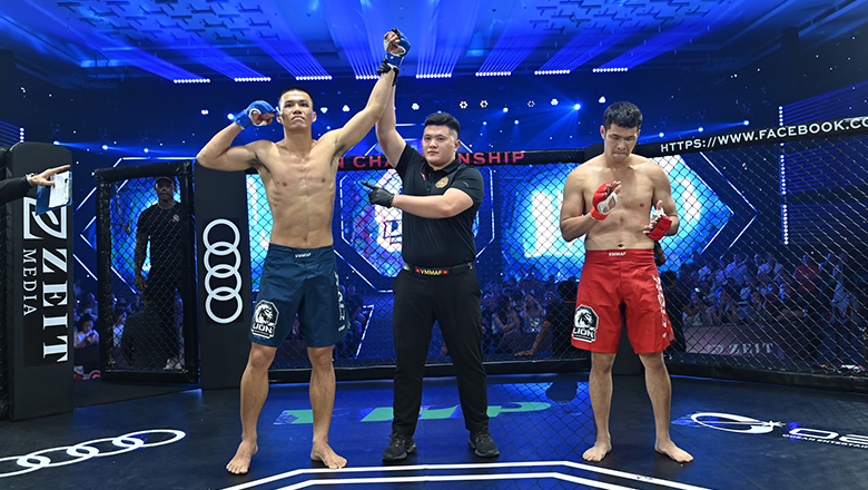 Công Minh đánh bại Hồng Giang, vào chung kết Lion Championship hạng cân 84kg nam - Ảnh 1